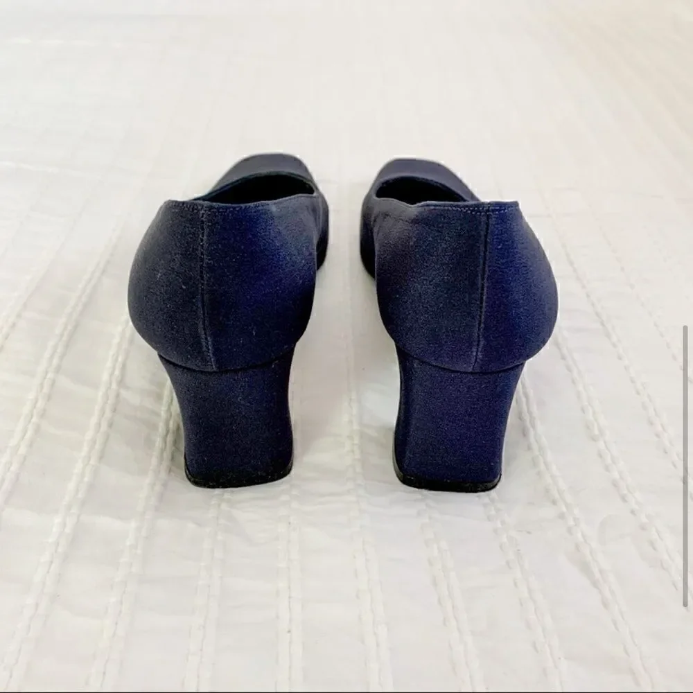 Vintage STUART WEITZMAN navy blue fabric heels